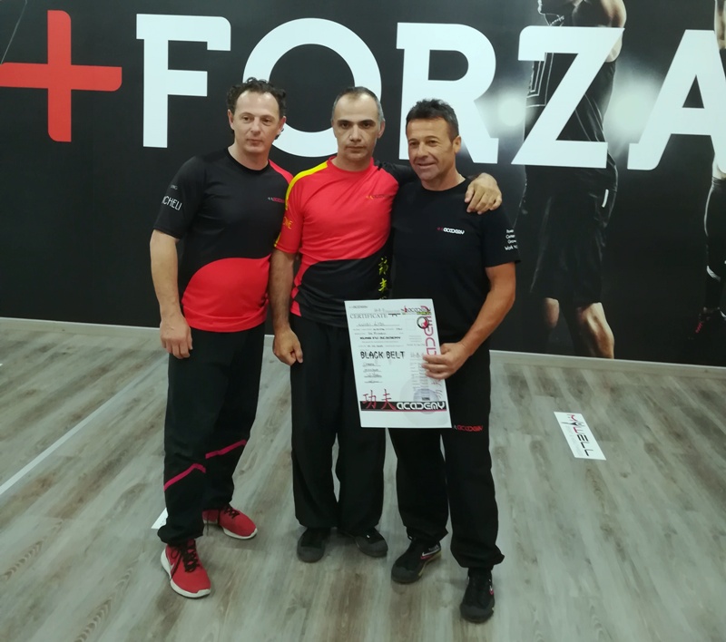 Kung Fu Academy di Sifu Mezzone scuola di wing chun e taijiquan, di wing tsun, difesa personale e arti marziali cinesi a Caserta e in Italia www.kungfuitalia.it (1)